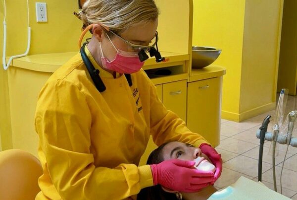 Pediatric-Dentist Remineralizing-Child’s Teeth-Fluoride-